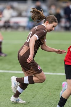 Bild 144 - wBJ FC St. Pauli - Walddoerfer SV : Ergebnis: 3:4